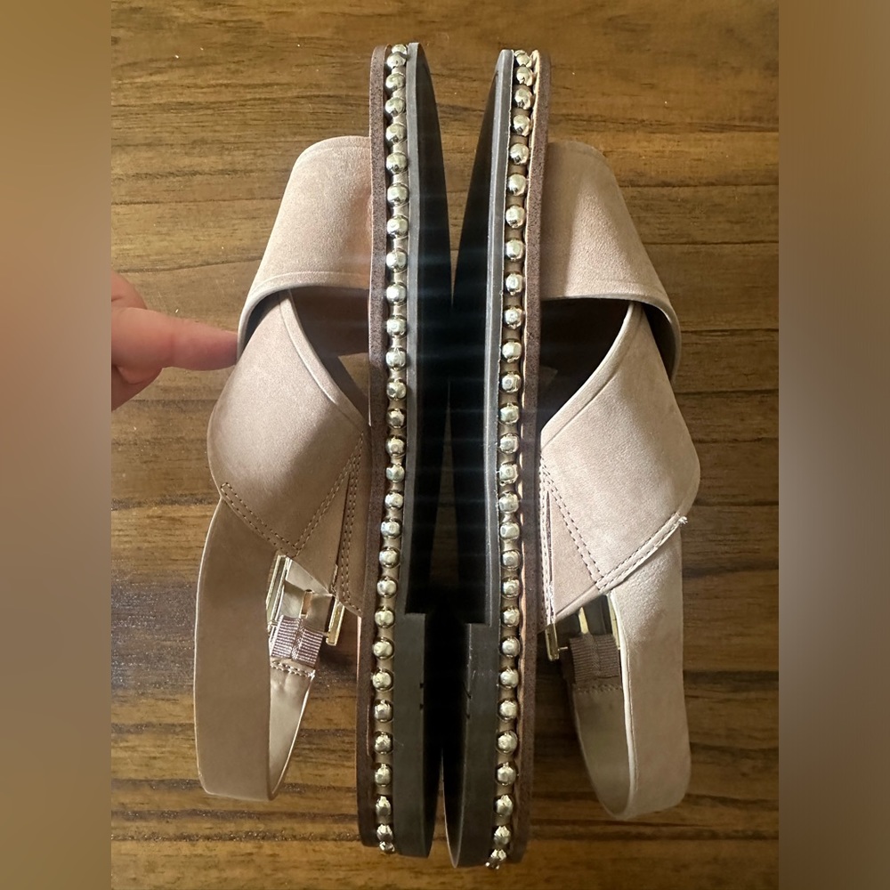 NEW Vince Camuto Leather Adjustable Crossband Women’s Sandals Ceemilo Tan 7.5 - Picture 5 of 9